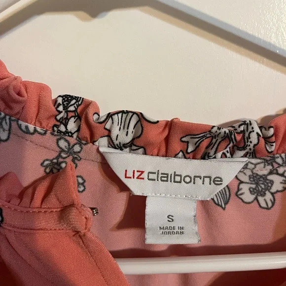 Liz Claiborne Floral Coral Top - Picture 3 of 6